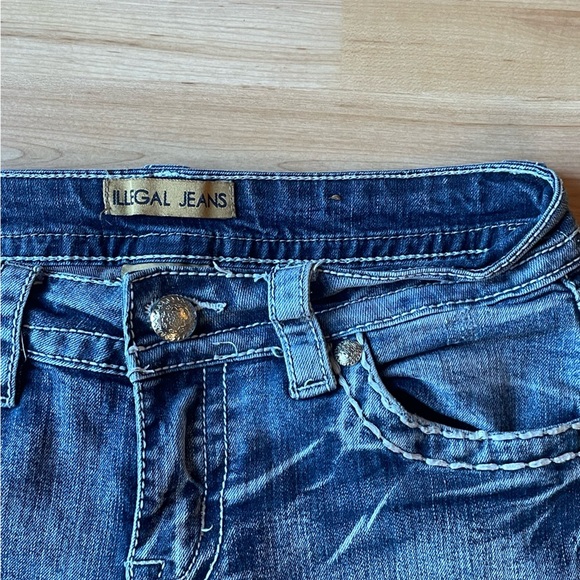 Y2K illegal jeans studded low rise capris - Picture 6 of 12